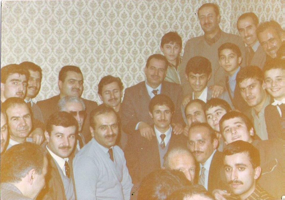 Mehmet Oruç kalabalık bir toplulukla birlikte